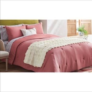 NWT Opalhouse Cream oversized fringe trim throw